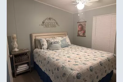 122 W Saint Annes Circle, Apollo Beach, FL 33572 - Photo 9