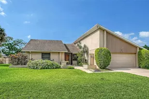3799 Countryside Rd, Sarasota, FL 34233 - Photo 3