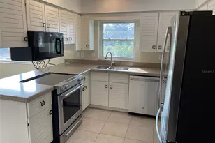 3799 Countryside Rd, Sarasota, FL 34233 - Photo 11