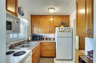 2449 Flamingo Blvd, Bradenton, FL 34207 - Photo 5