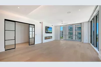 253 Golden Gate Point #401, Sarasota, FL 34236 - Photo 3