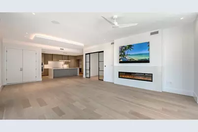 253 Golden Gate Point #401, Sarasota, FL 34236 - Photo 9