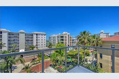 253 Golden Gate Point #401, Sarasota, FL 34236 - Photo 11