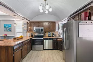 2712 Nancy St, Sarasota, FL 34237 - Photo 19