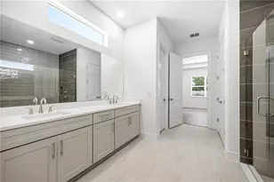 17547 Palmiste Dr, Bradenton, FL 34202 - Photo 19