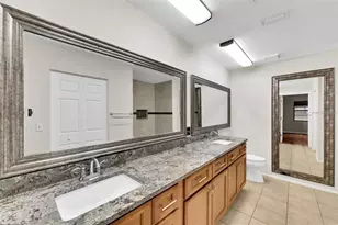 5015 Barrington Cir, Sarasota, FL 34234 - Photo 25