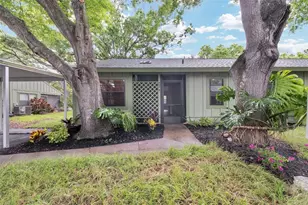 5015 Barrington Cir, Sarasota, FL 34234 - Photo 1