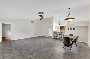 5015 Barrington Cir, Sarasota, FL 34234 - Photo 21