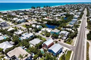 309 68th St, Bradenton Beach, FL 34217 - Photo 43