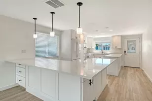 909 Spanish Dr N, Longboat Key, FL 34228 - Photo 19