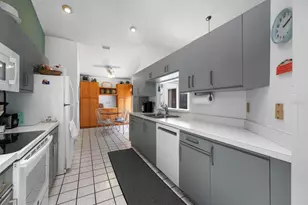 3886 40th Ave W, Bradenton, FL 34205 - Photo 17