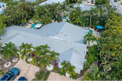 324 64th Street, Holmes Beach, FL 34217 - Photo 35