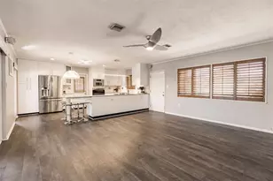 1720 Colleen St, Sarasota, FL 34231 - Photo 7