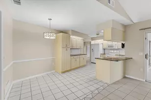 938 S Doral Ln, Venice, FL 34293 - Photo 15