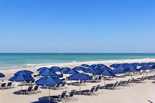 210 Sands Point Rd, Longboat Key, FL 34228 - Photo 33