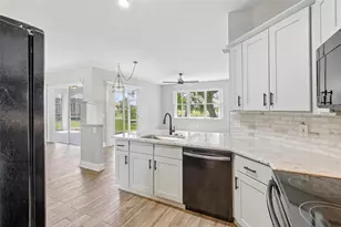 8908 71st Ave E, Palmetto, FL 34221 - Photo 15