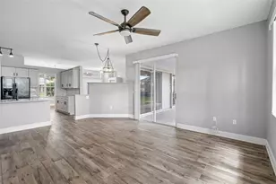 8908 71st Ave E, Palmetto, FL 34221 - Photo 9