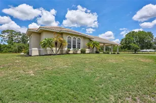 1045 Fox Creek Dr, Sarasota, FL 34240 - Photo 87
