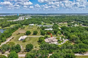 1045 Fox Creek Dr, Sarasota, FL 34240 - Photo 15