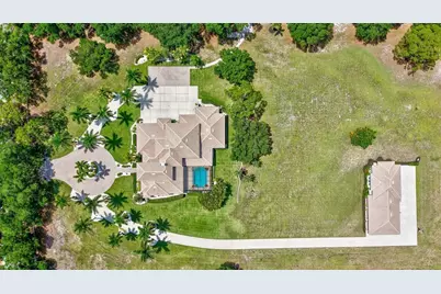 1045 Fox Creek Drive, Sarasota, FL 34240 - Photo 7