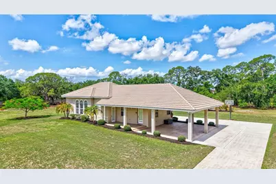1045 Fox Creek Drive, Sarasota, FL 34240 - Photo 15