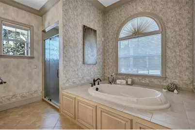 1045 Fox Creek Drive, Sarasota, FL 34240 - Photo 33