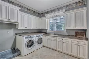 1045 Fox Creek Dr, Sarasota, FL 34240 - Photo 57