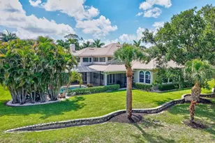 1045 Fox Creek Dr, Sarasota, FL 34240 - Photo 11