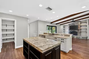 3695 Country Pl Blvd, Sarasota, FL 34233 - Photo 15