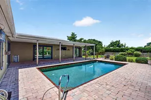3695 Country Pl Blvd, Sarasota, FL 34233 - Photo 47