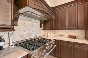 3331 Founders Club Dr, Sarasota, FL 34240 - Photo 31