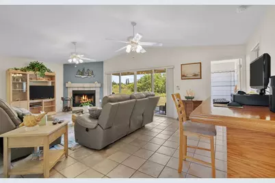 6404 68th Drive E, Palmetto, FL 34221 - Photo 9