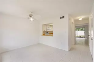 926 Sunridge Dr, Sarasota, FL 34234 - Photo 5