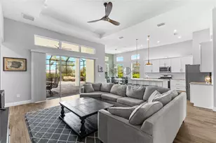 4645 Antrim Dr, Sarasota, FL 34240 - Photo 9