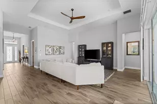 4645 Antrim Dr, Sarasota, FL 34240 - Photo 9