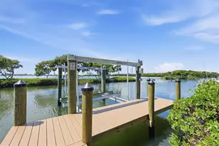 3606 Fair Oaks Pl, Longboat Key, FL 34228 - Photo 11