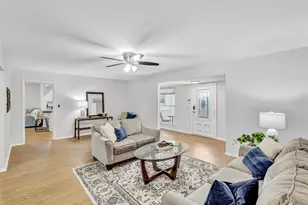904 La Jolla Ave, Sun City Center, FL 33573 - Photo 27