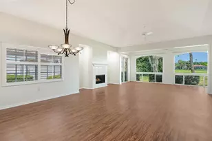 3978 Chatsworth Greene, Sarasota, FL 34235 - Photo 13
