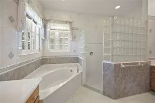 9043 Misty Creek Dr, Sarasota, FL 34241 - Photo 37