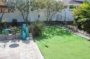 512 Boxwood Ln, Englewood, FL 34223 - Photo 19