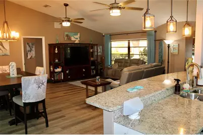 512 Boxwood Lane, Englewood, FL 34223 - Photo 3