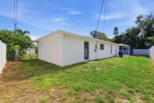 201 Honore Ave, Sarasota, FL 34232 - Photo 45