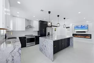 201 Honore Ave, Sarasota, FL 34232 - Photo 27