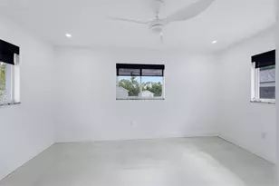 201 Honore Ave, Sarasota, FL 34232 - Photo 25