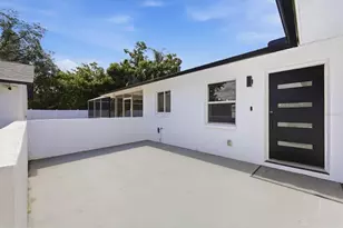 201 Honore Ave, Sarasota, FL 34232 - Photo 9