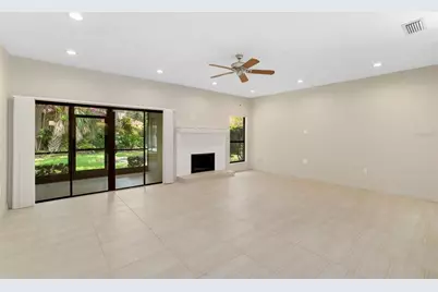 4820 Kestral Park Circle #18, Sarasota, FL 34231 - Photo 5
