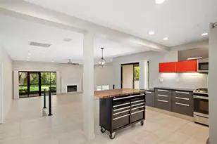 4820 Kestral Park Cir, Sarasota, FL 34231 - Photo 23