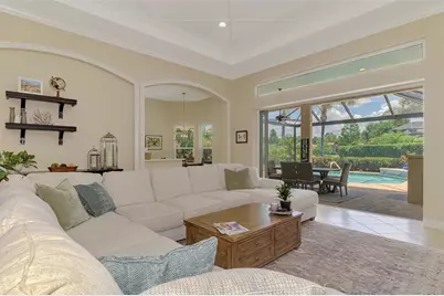 13987 Siena Loop, Bradenton, FL 34202 - Photo 3