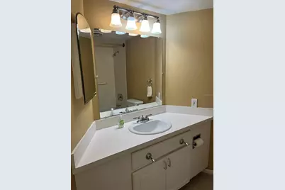 435 S Gulfstream Avenue #206, Sarasota, FL 34236 - Photo 29