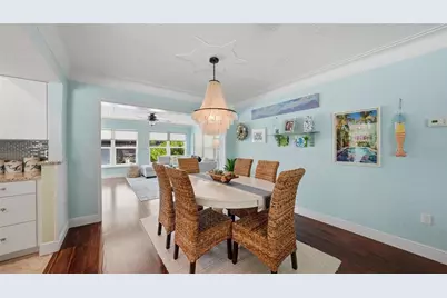 2561 Sunnyside Street, Sarasota, FL 34239 - Photo 9